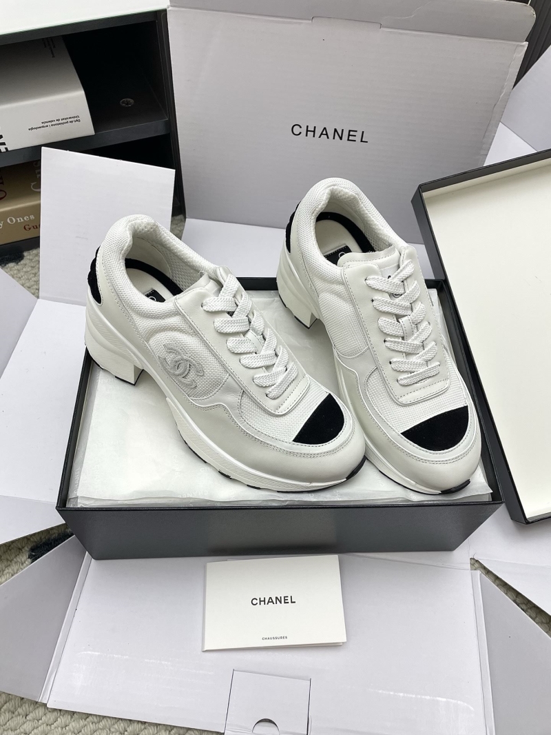 l0vis Vvtt0n loafers